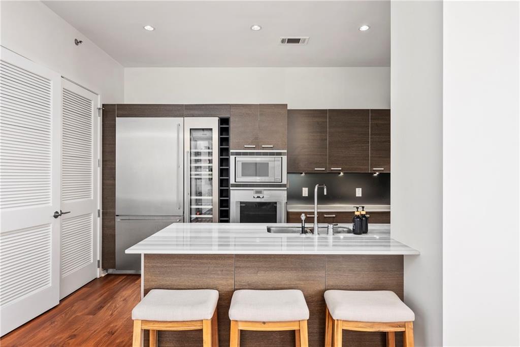 45 IVAN ALLEN JR Boulevard NW Unit 1908