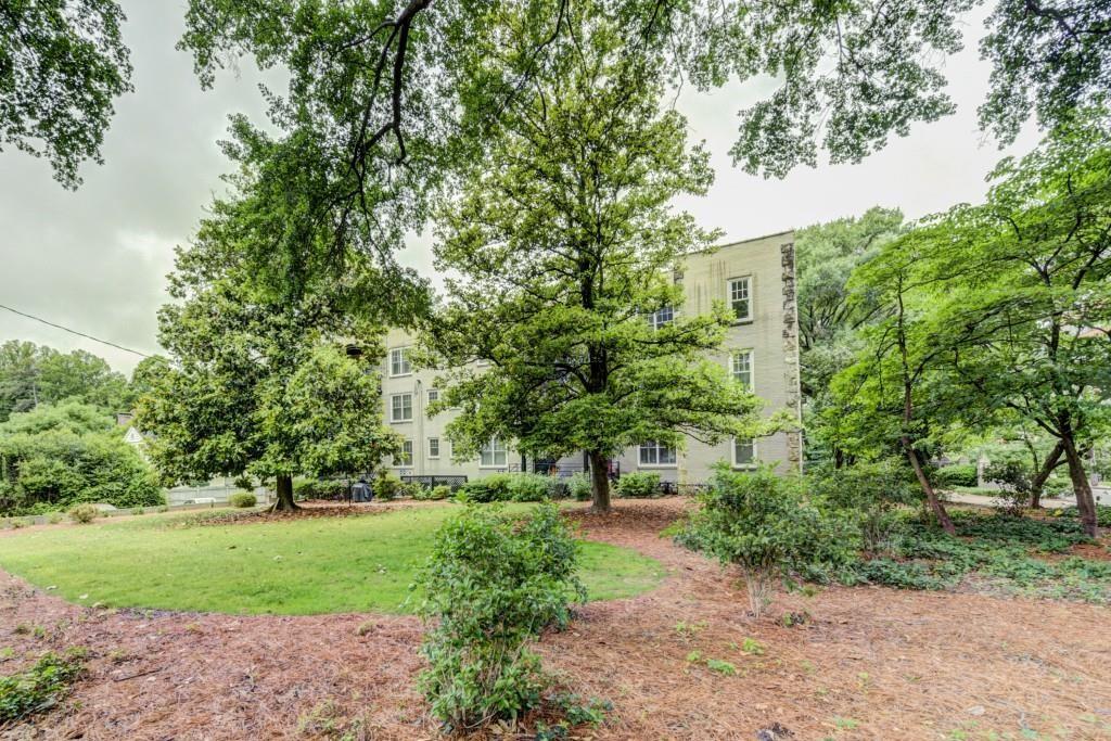 28 Collier Road NW Unit 11