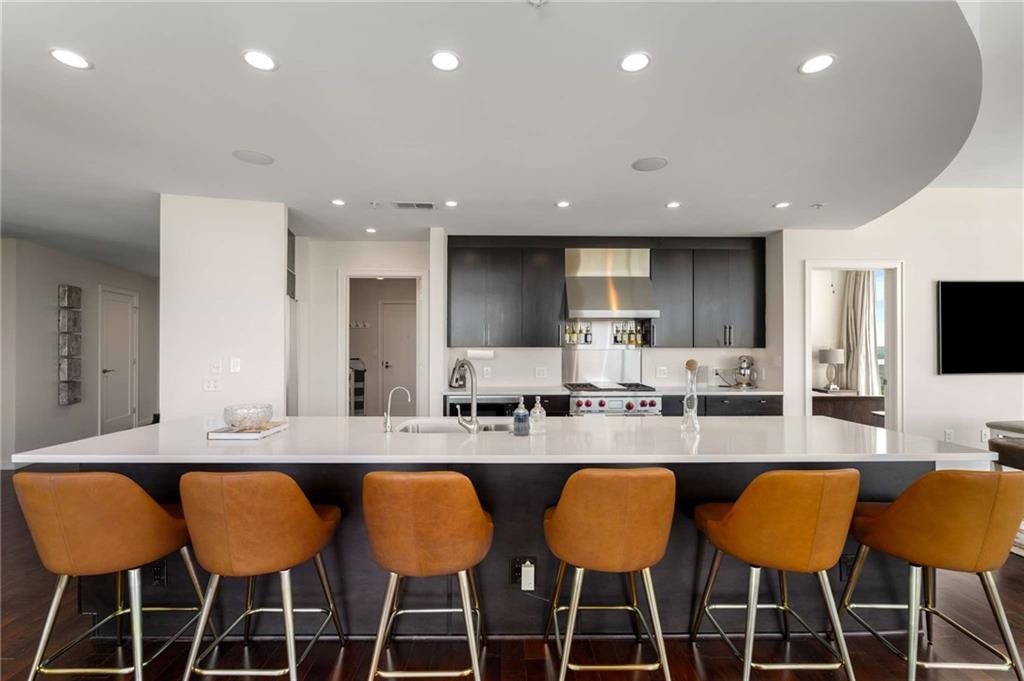 3325 PIEDMONT Road NE Unit 2006