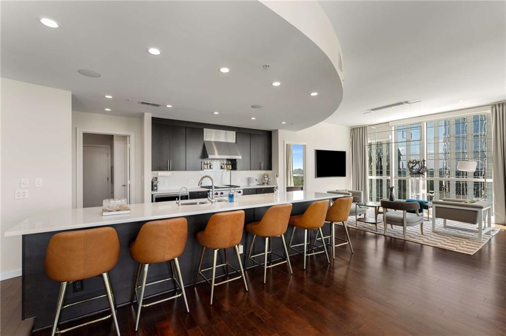 3325 PIEDMONT Road NE Unit 2006