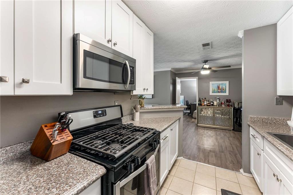 307 COUNTRY PARK Drive SE