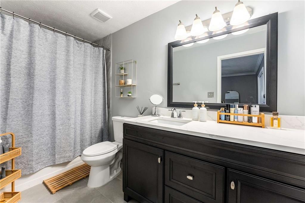 307 COUNTRY PARK Drive SE