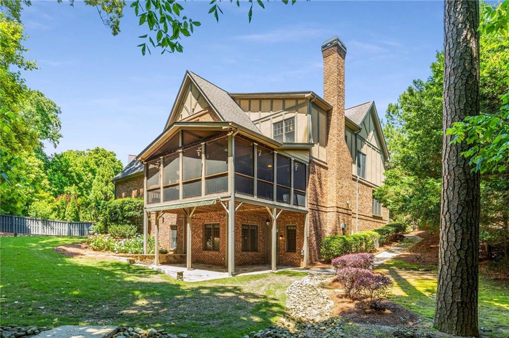 504 S WESTMINSTER Way NE