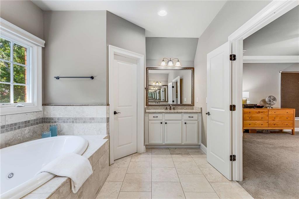 504 S WESTMINSTER Way NE