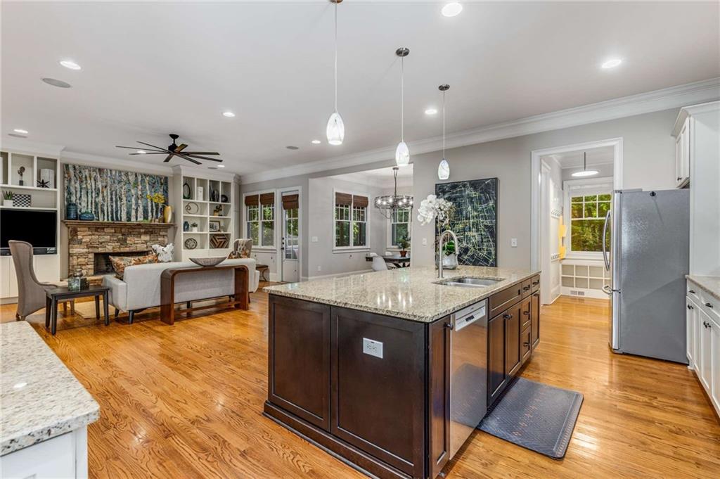 504 S WESTMINSTER Way NE