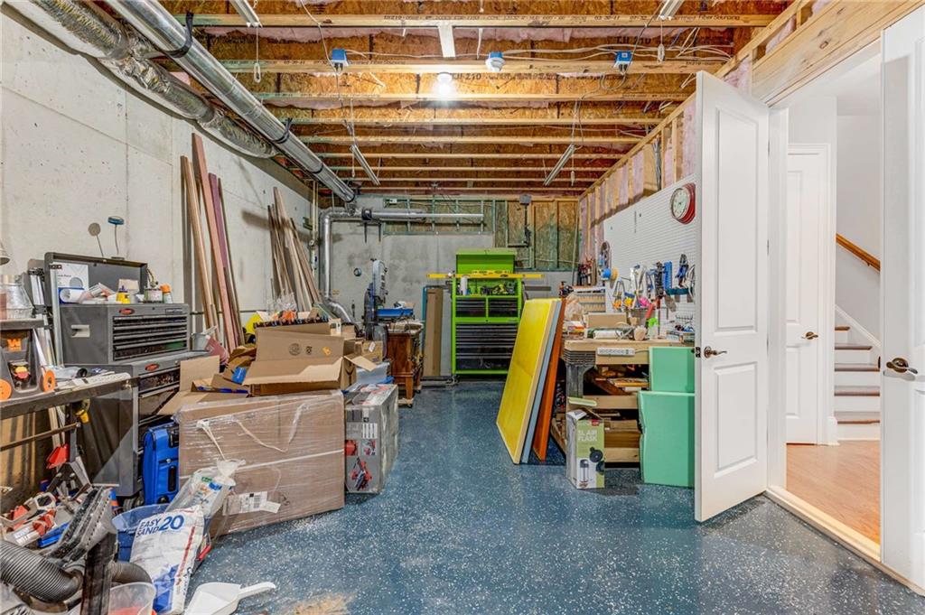 504 S WESTMINSTER Way NE