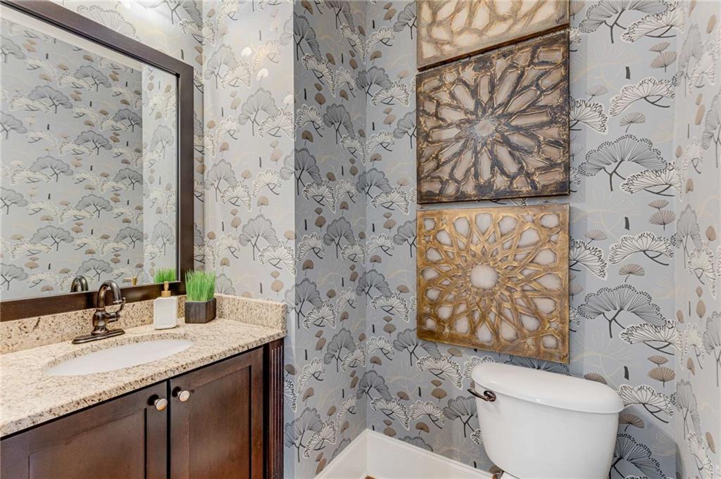 504 S WESTMINSTER Way NE