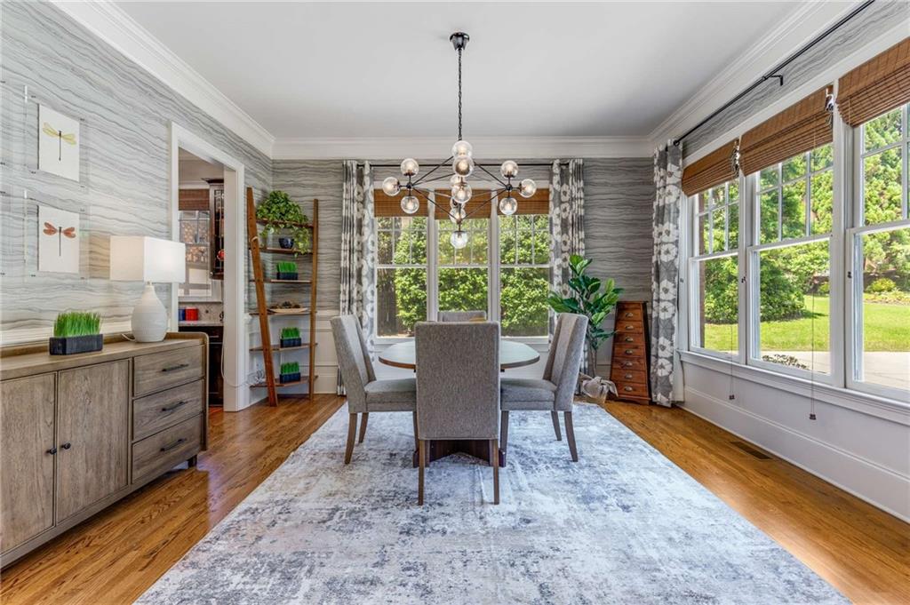 504 S WESTMINSTER Way NE