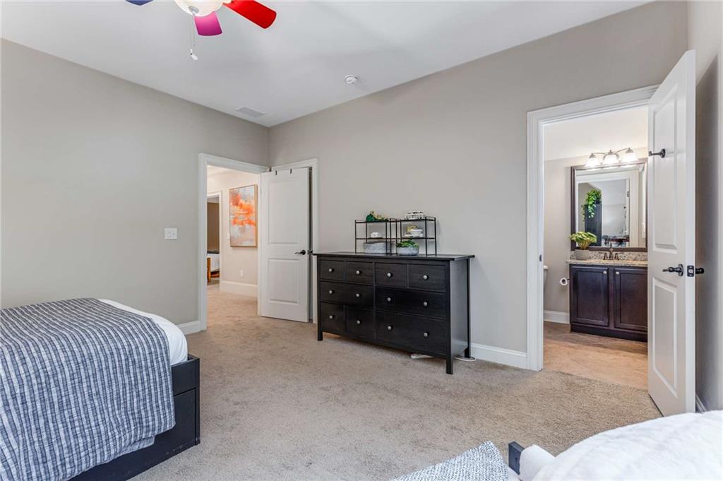 504 S WESTMINSTER Way NE