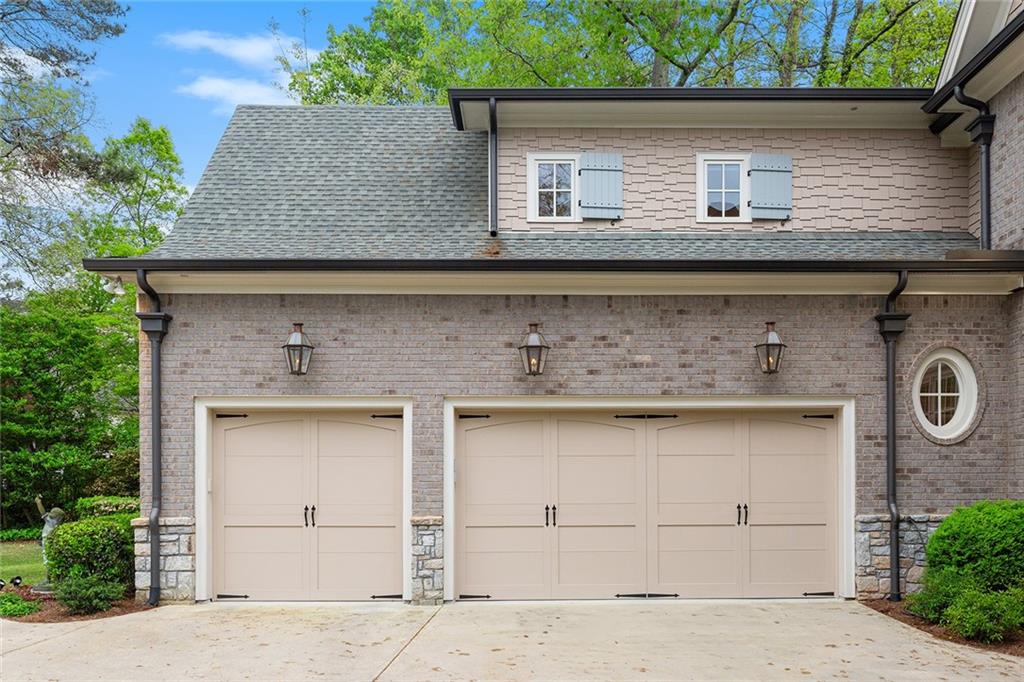 1431 Hearst Drive NE