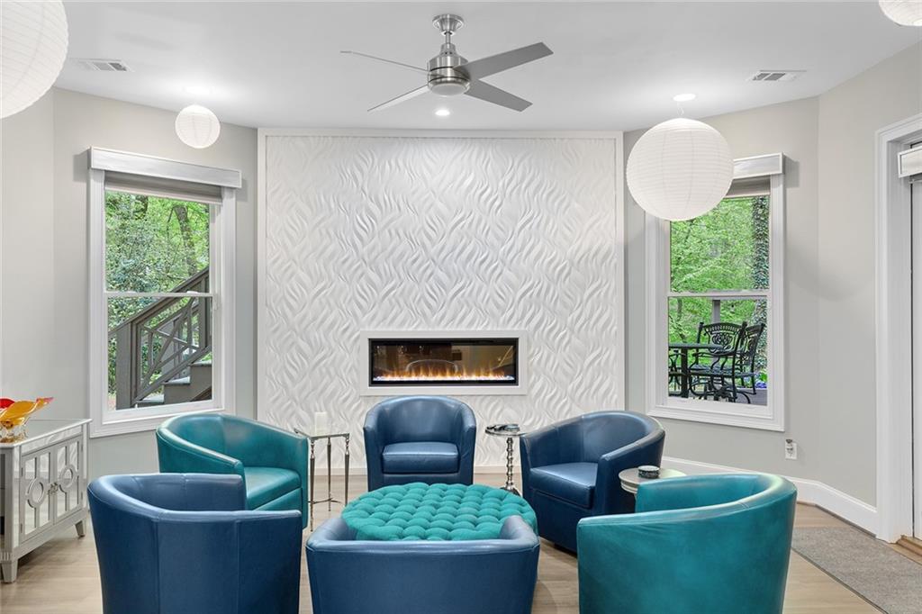 1431 Hearst Drive NE