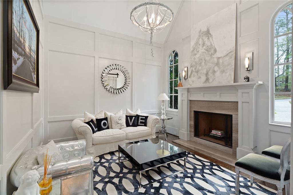 1431 Hearst Drive NE