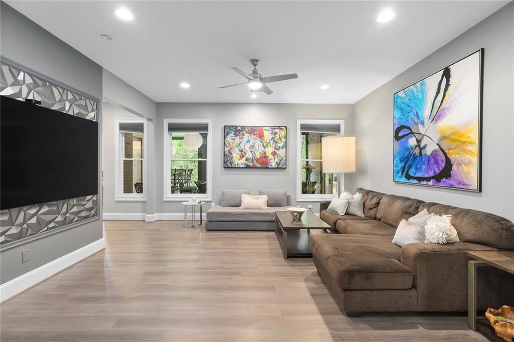 1431 Hearst Drive NE