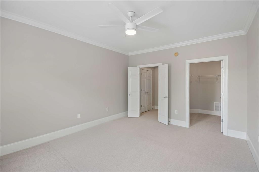 560 Dutch Valley Road NE