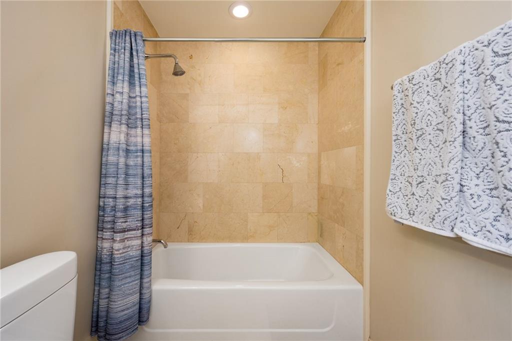 3325 PIEDMONT Road NE Unit 2006