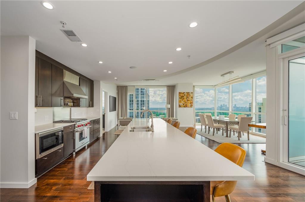 3325 PIEDMONT Road NE Unit 2006