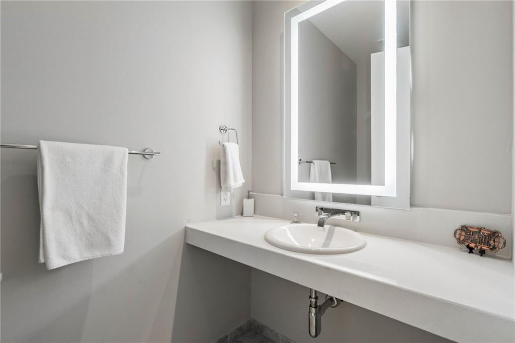 45 Ivan Allen Jr Boulevard NW Unit 2501