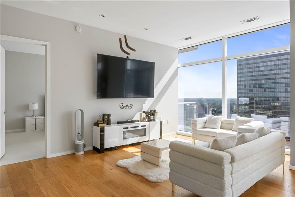 45 Ivan Allen Jr Boulevard NW Unit 2501