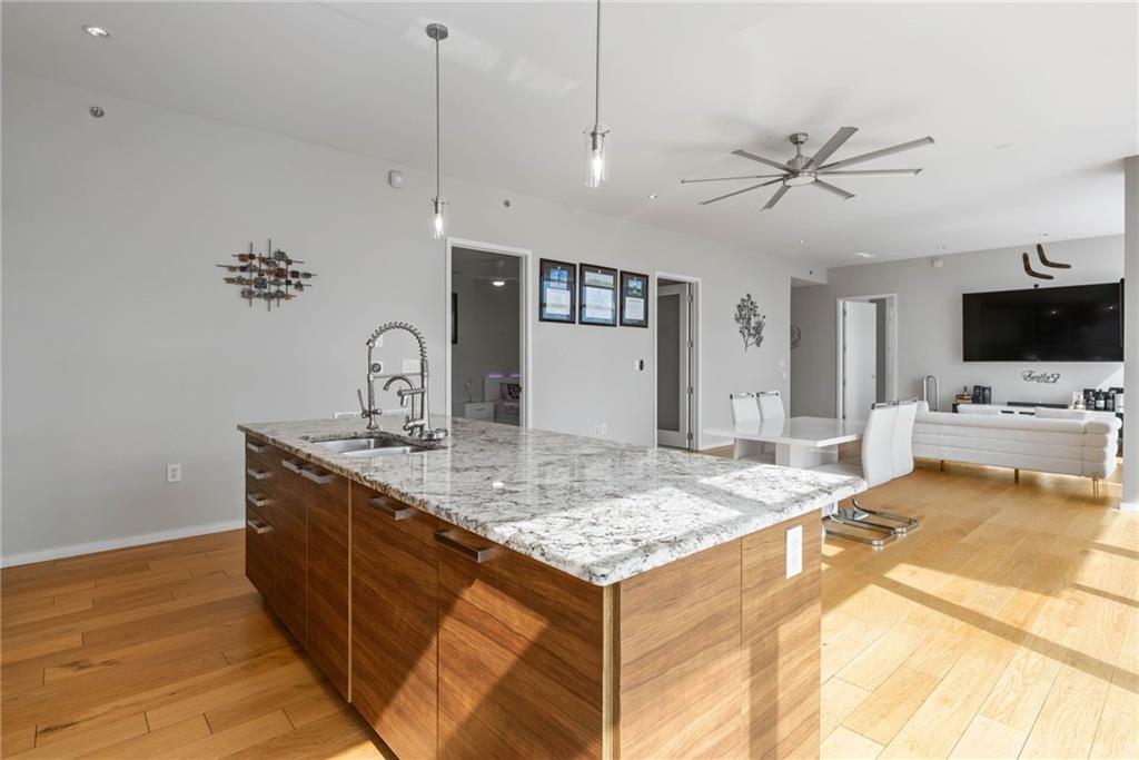 45 Ivan Allen Jr Boulevard NW Unit 2501