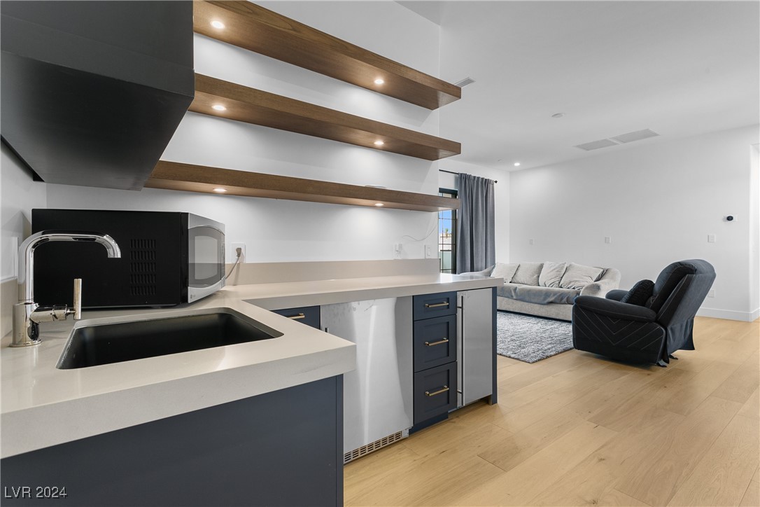 1090 rose quartz Road