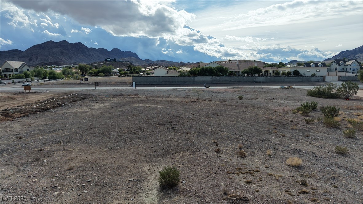 460 East Paradise Hills Drive