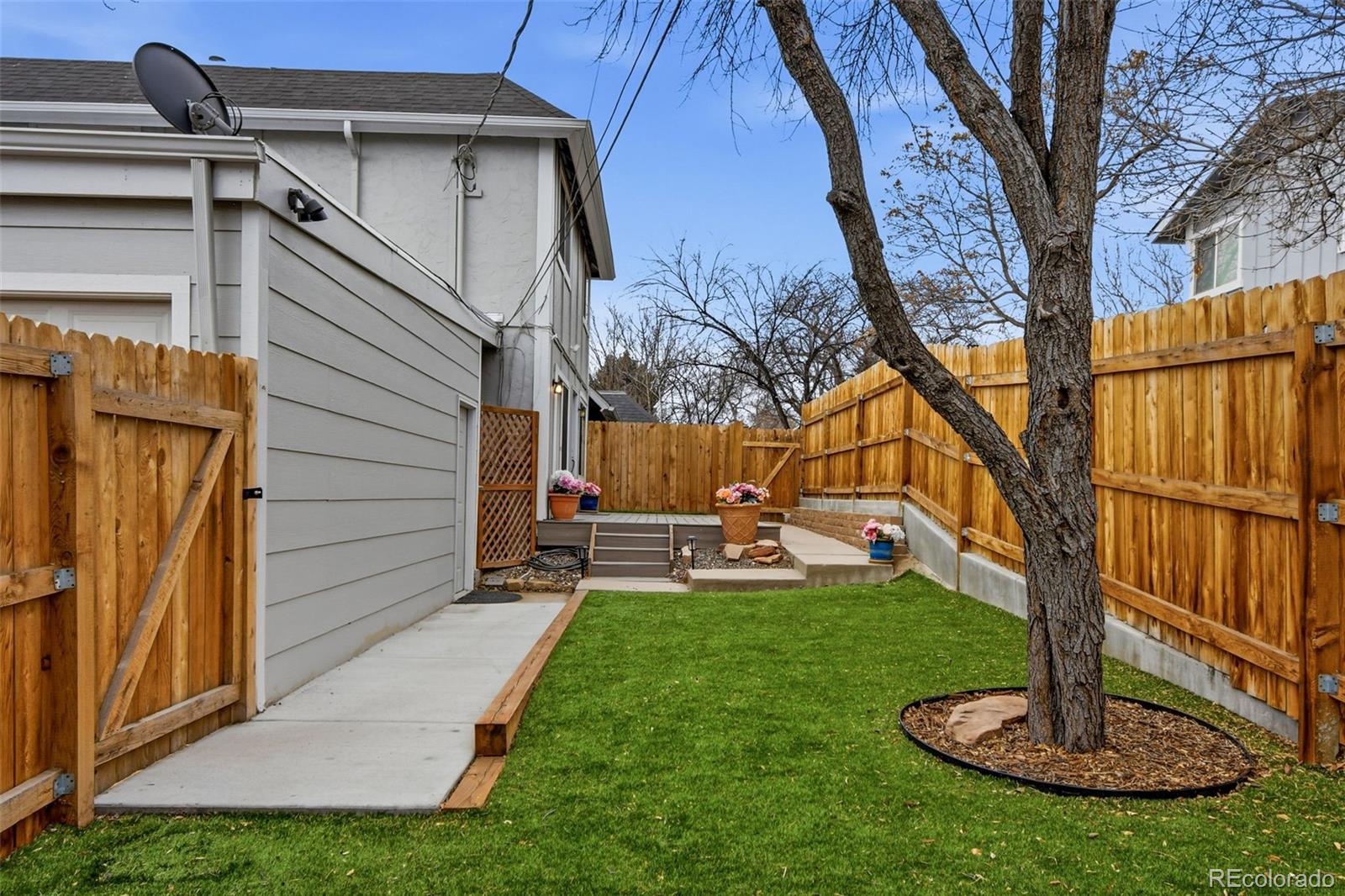 2826 Lowell Boulevard