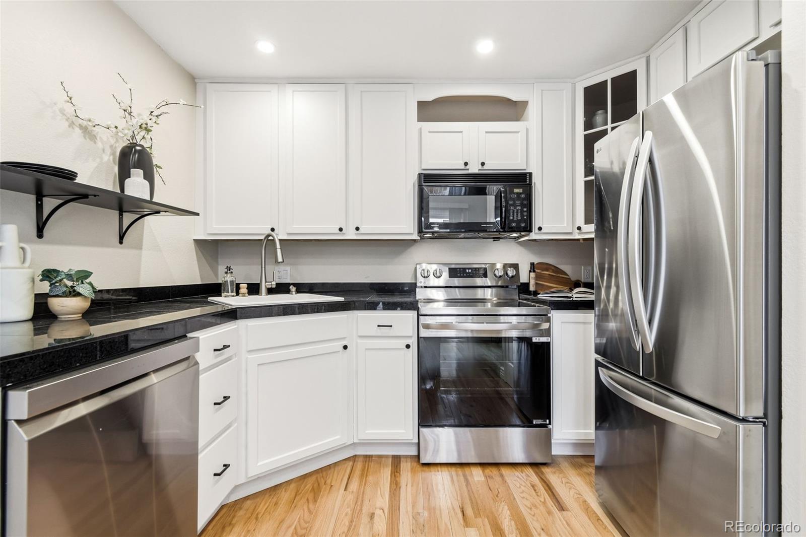 2826 Lowell Boulevard