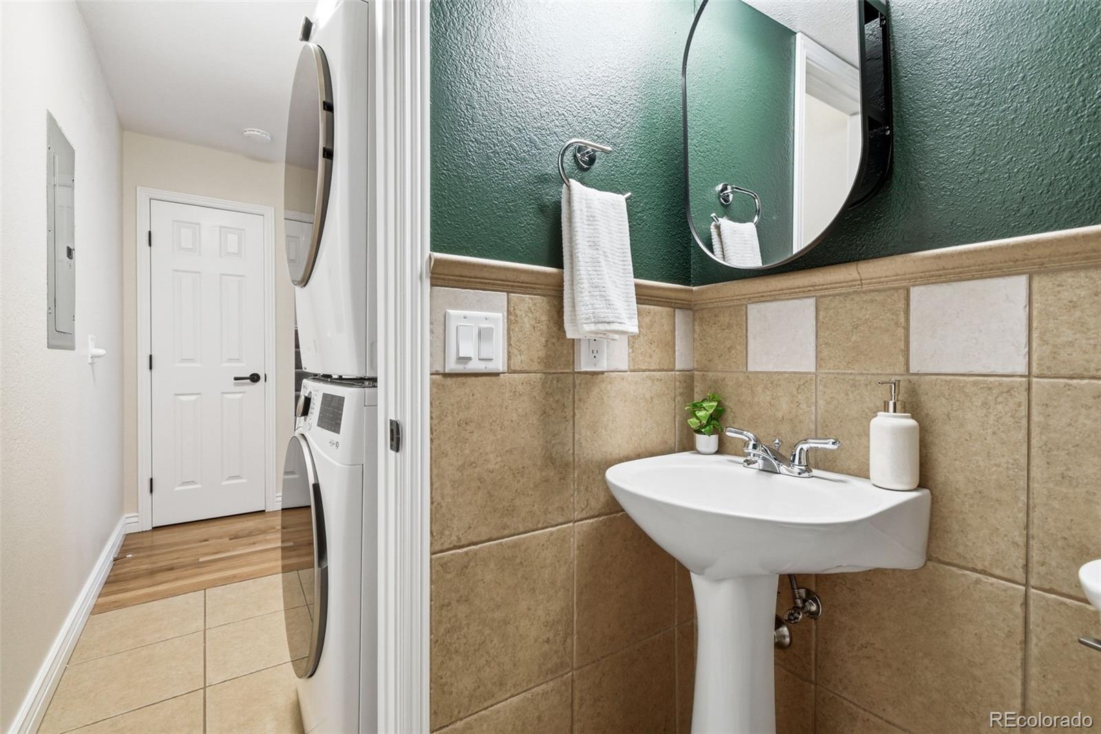 2826 Lowell Boulevard