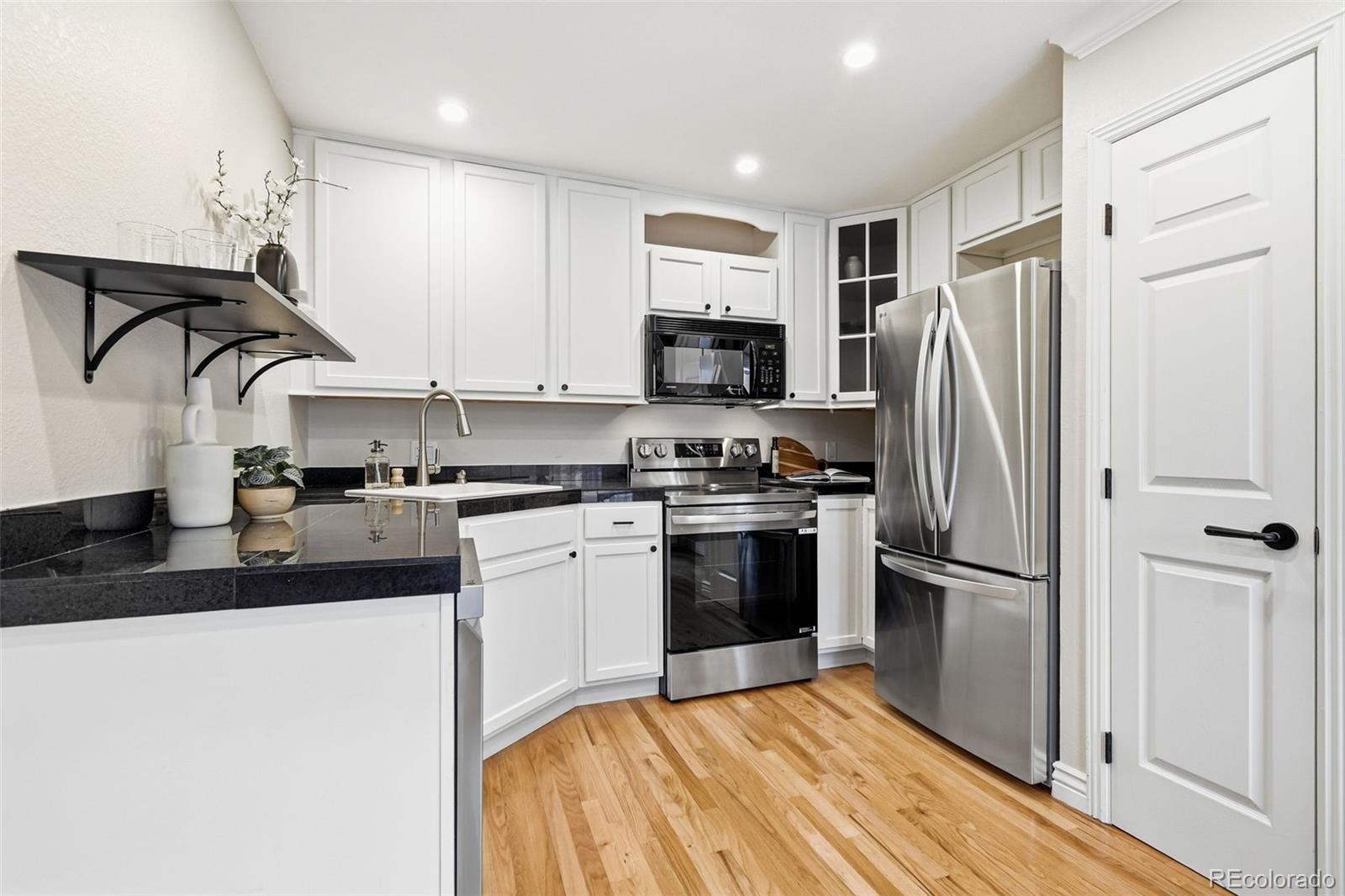 2826 Lowell Boulevard