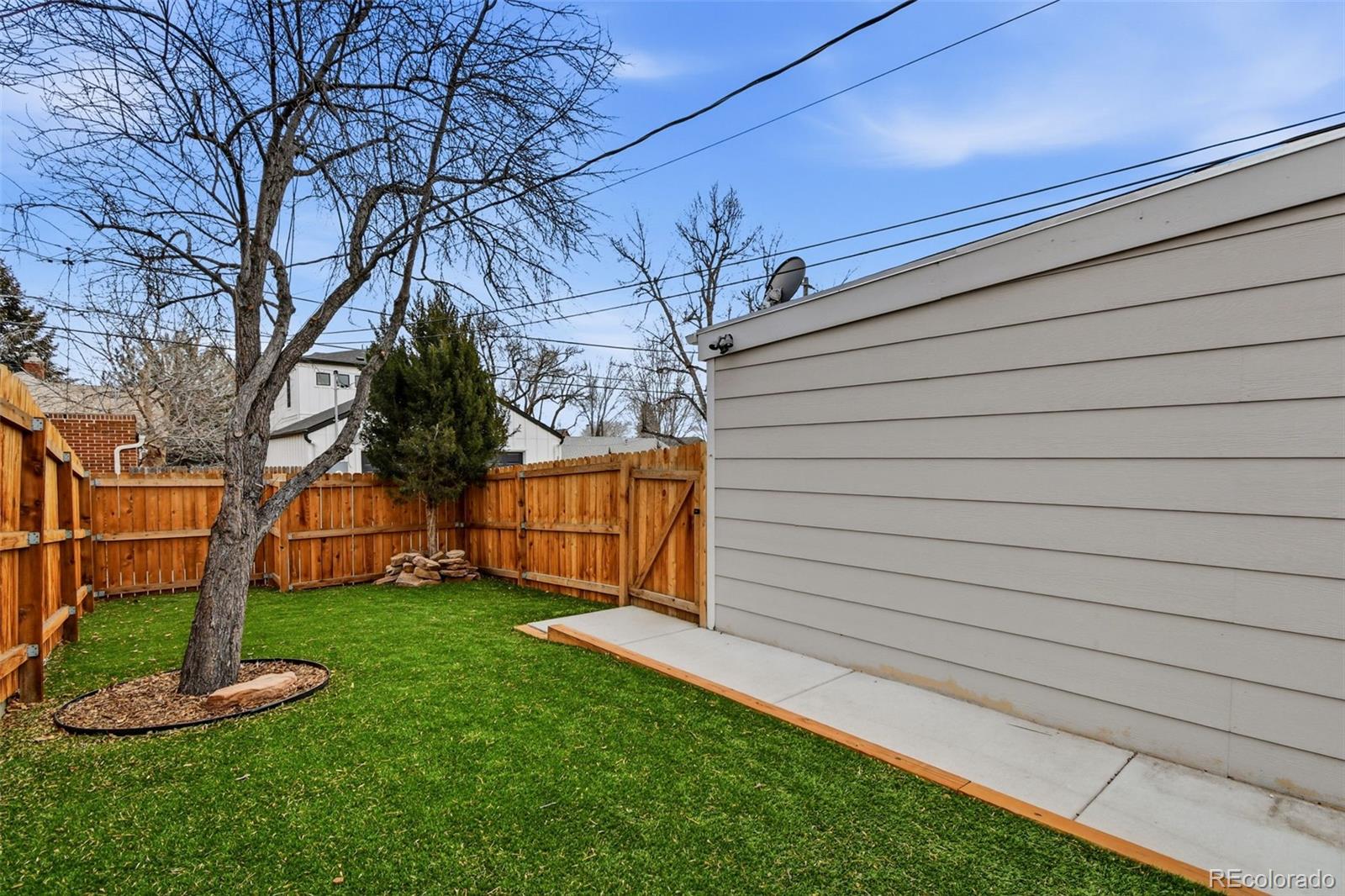 2826 Lowell Boulevard