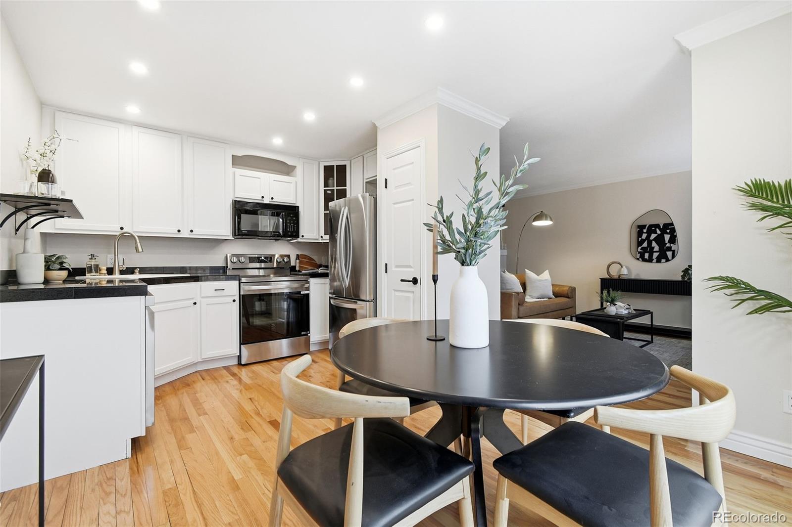 2826 Lowell Boulevard