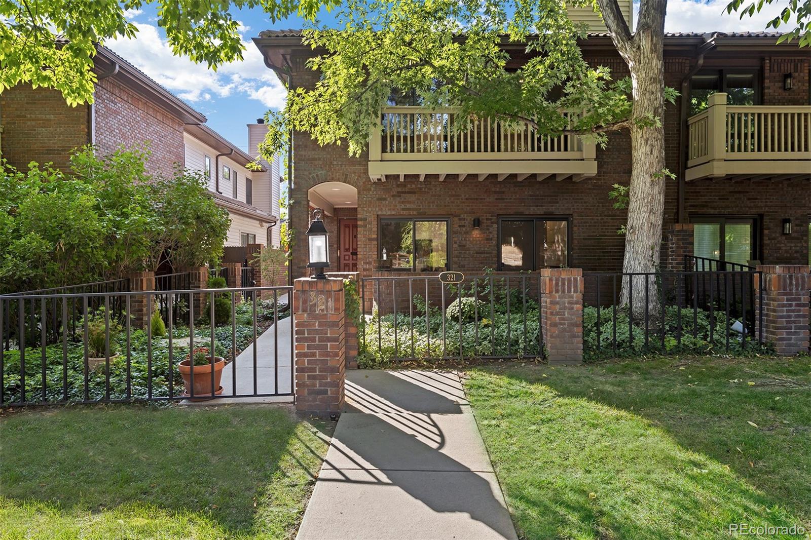 321 Cook Street