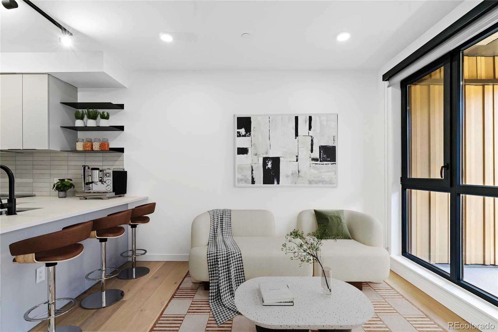 1601 Park Avenue Unit: 305