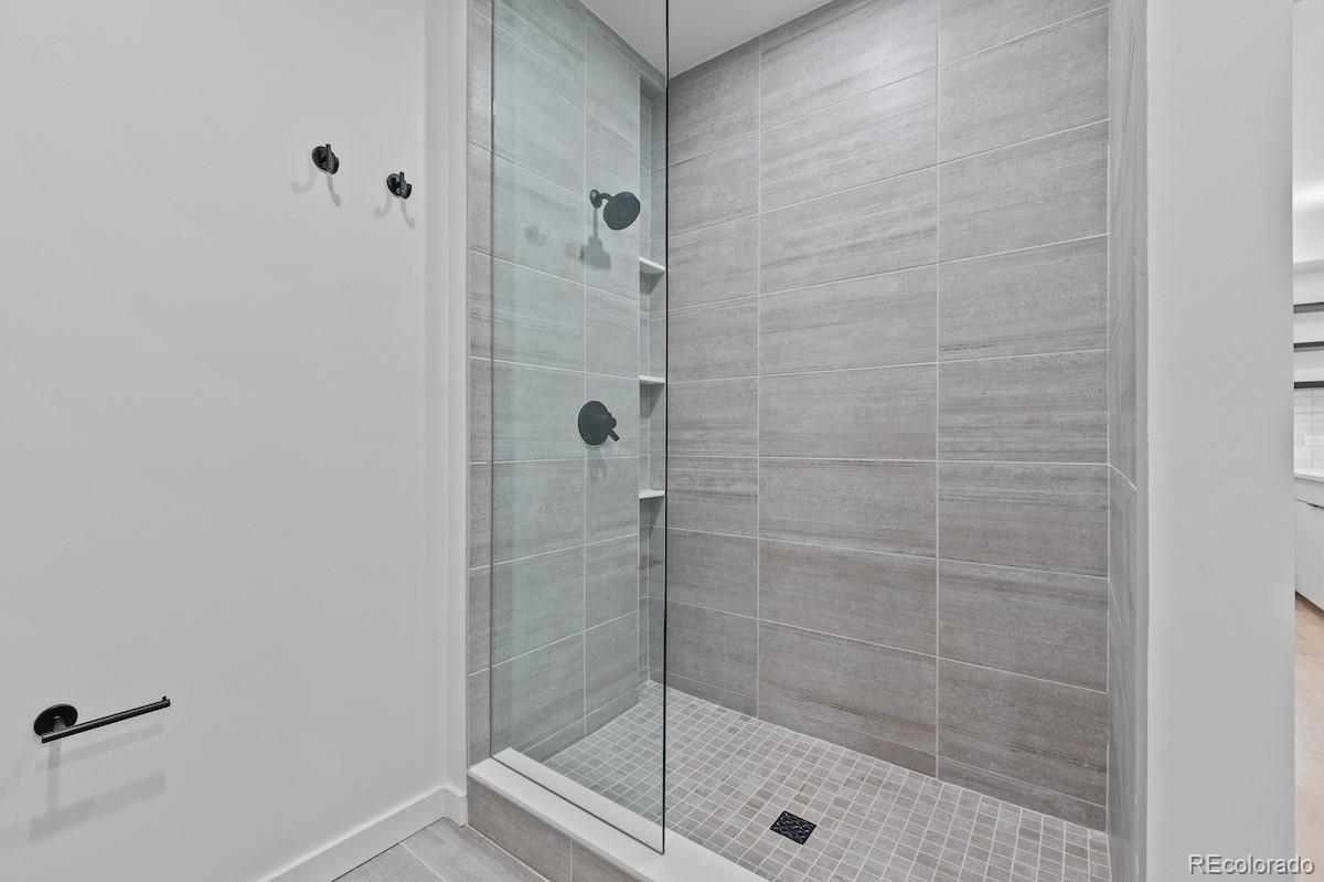 1601 Park Avenue Unit: 305