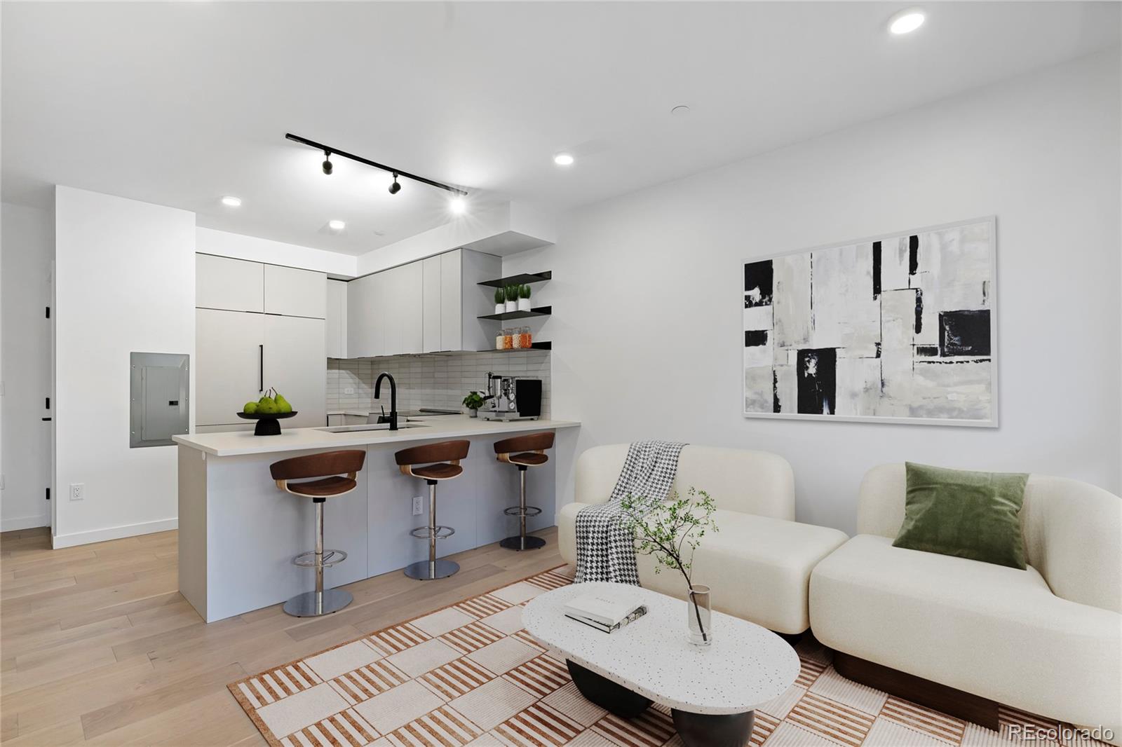 1601 Park Avenue Unit: 305