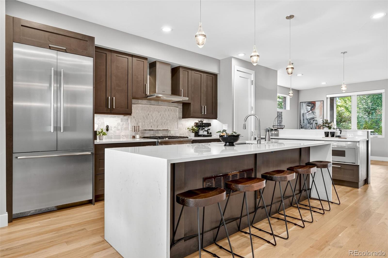 328 S Humboldt Street