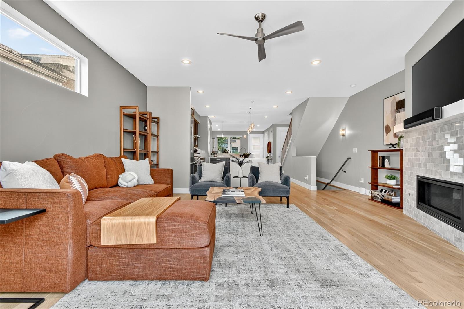 328 S Humboldt Street