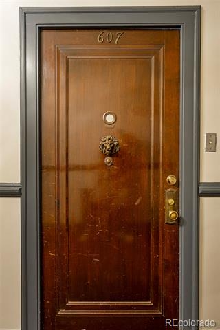 99 S Downing Street Unit: 607
