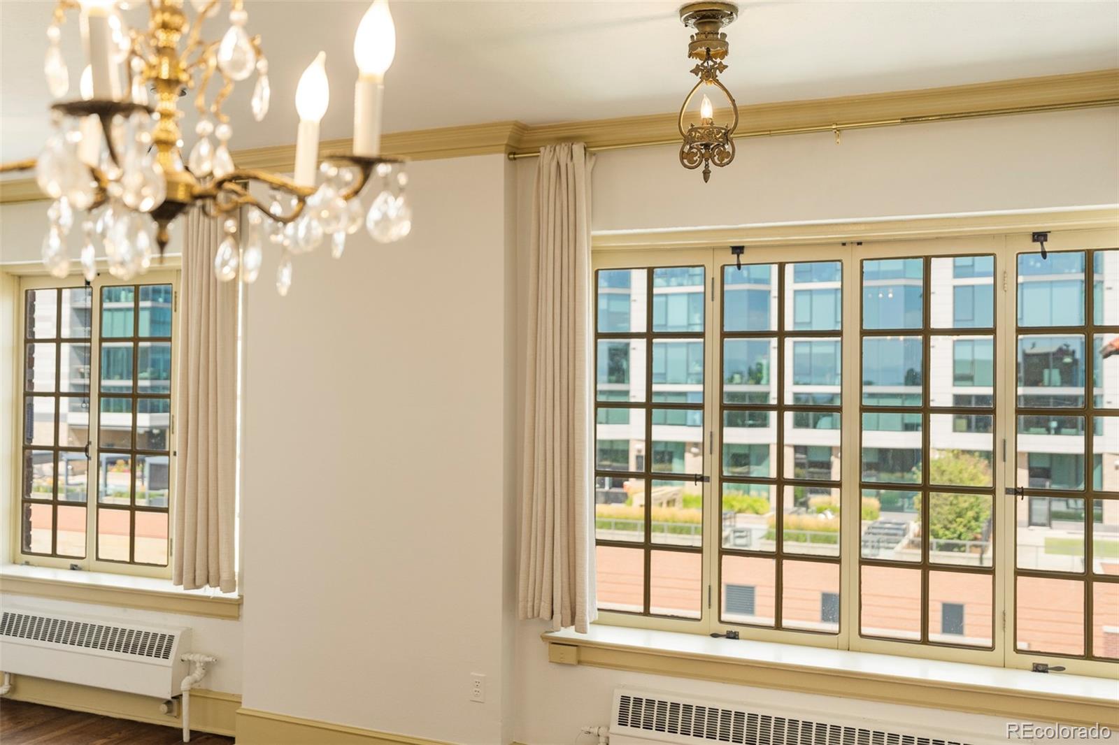 99 S Downing Street Unit: 607