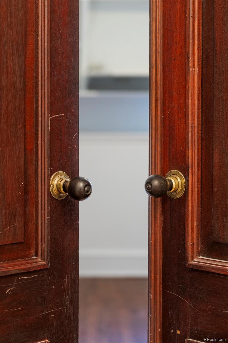 99 S Downing Street Unit: 607