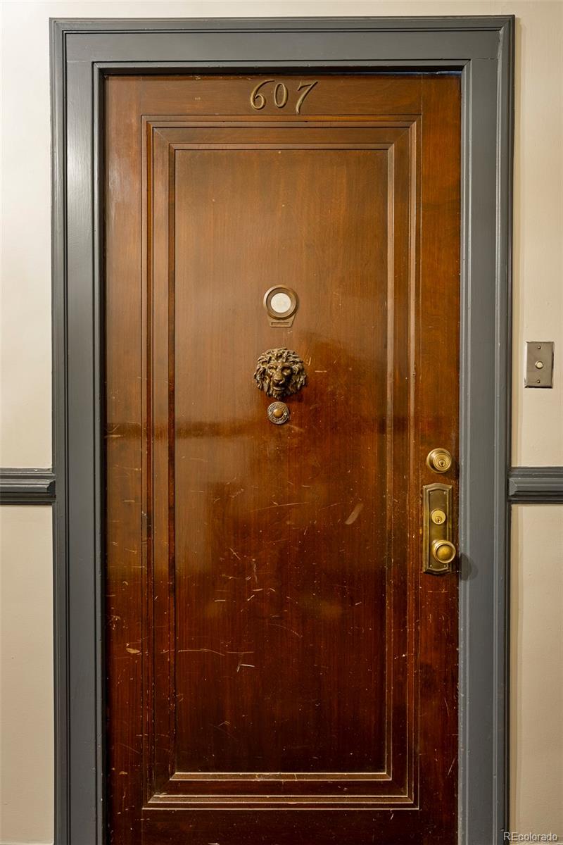 99 S Downing Street Unit: 607