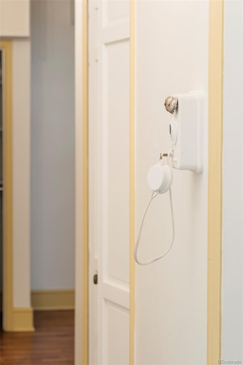 99 S Downing Street Unit: 607