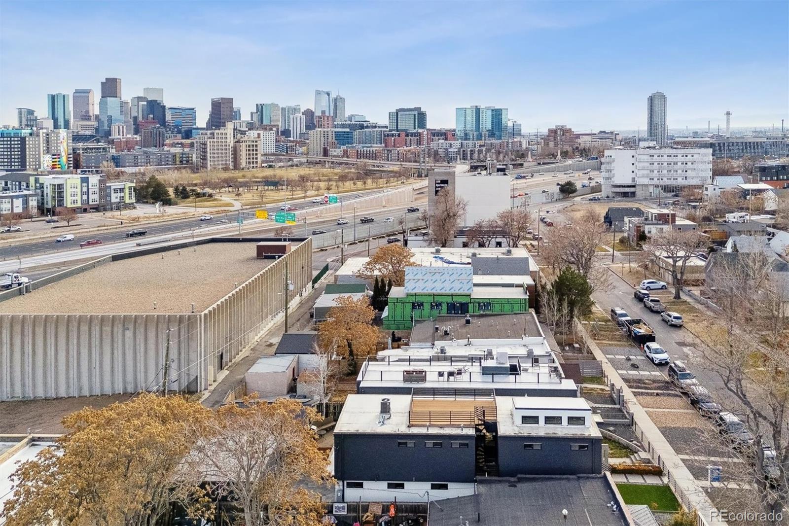 3444 Mariposa Street