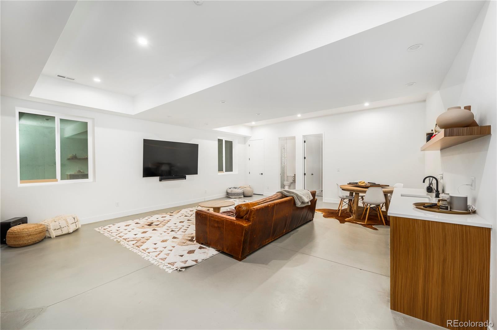 1 S Forest Street