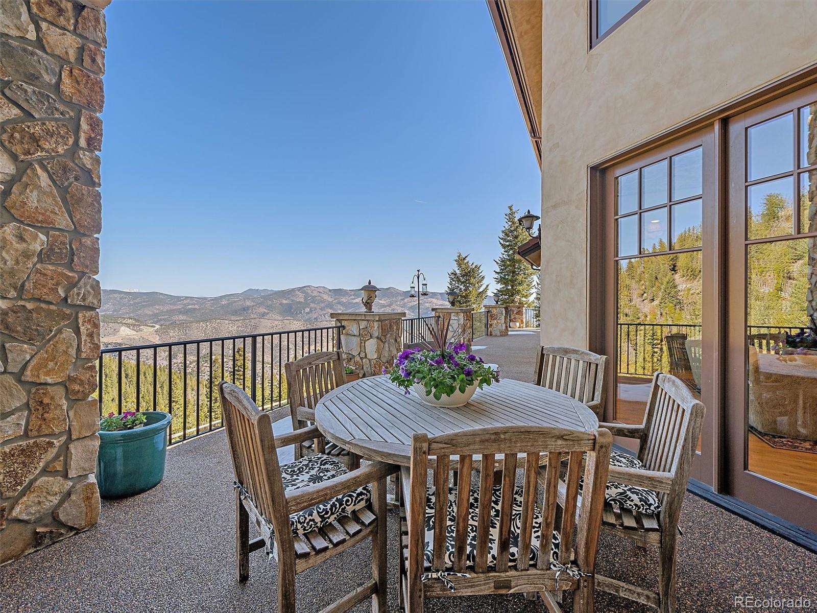 580 Packsaddle Trail