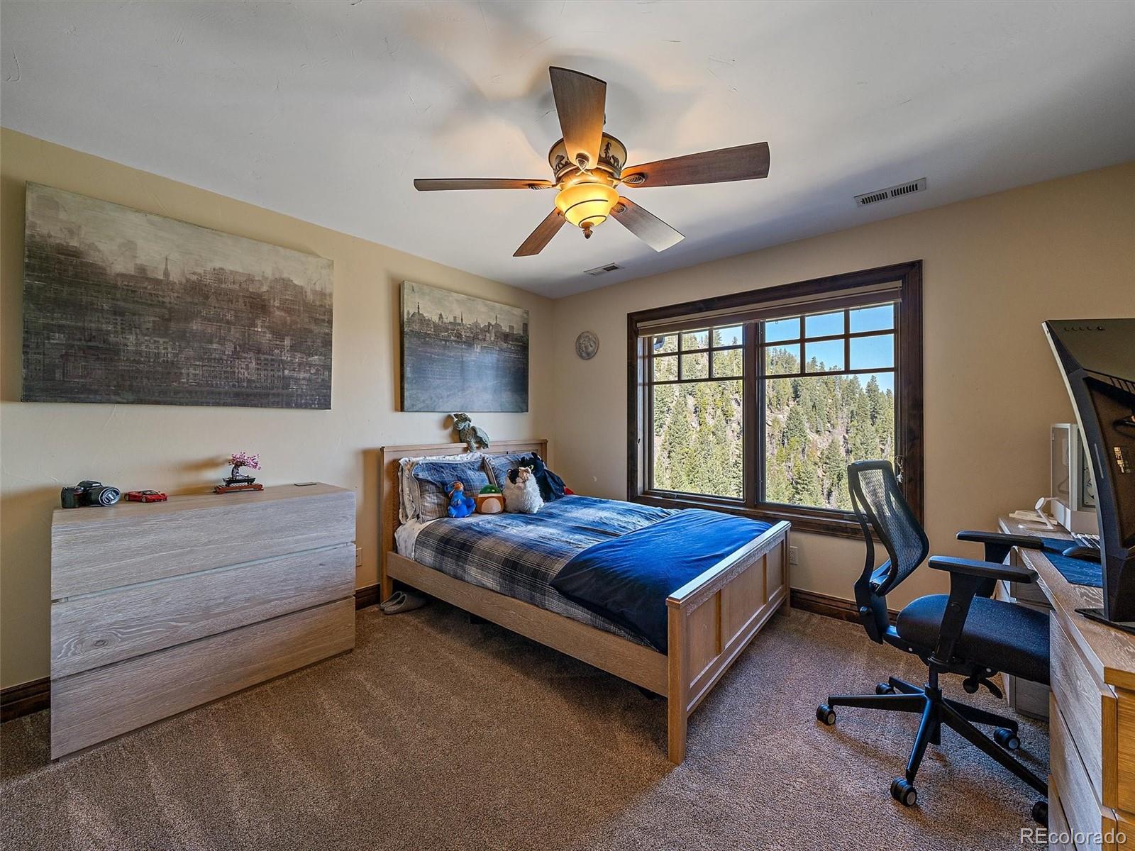 580 Packsaddle Trail