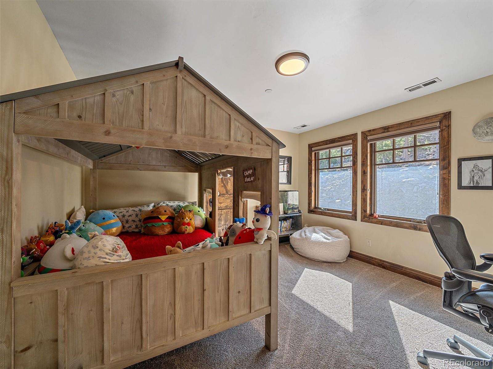 580 Packsaddle Trail