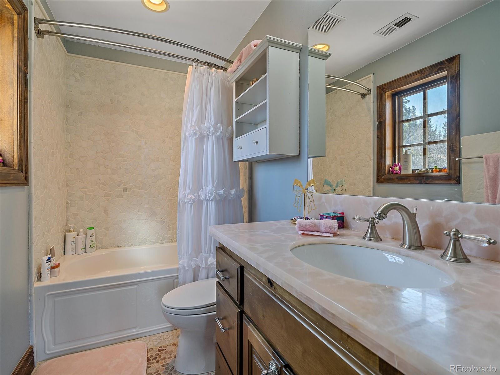 580 Packsaddle Trail