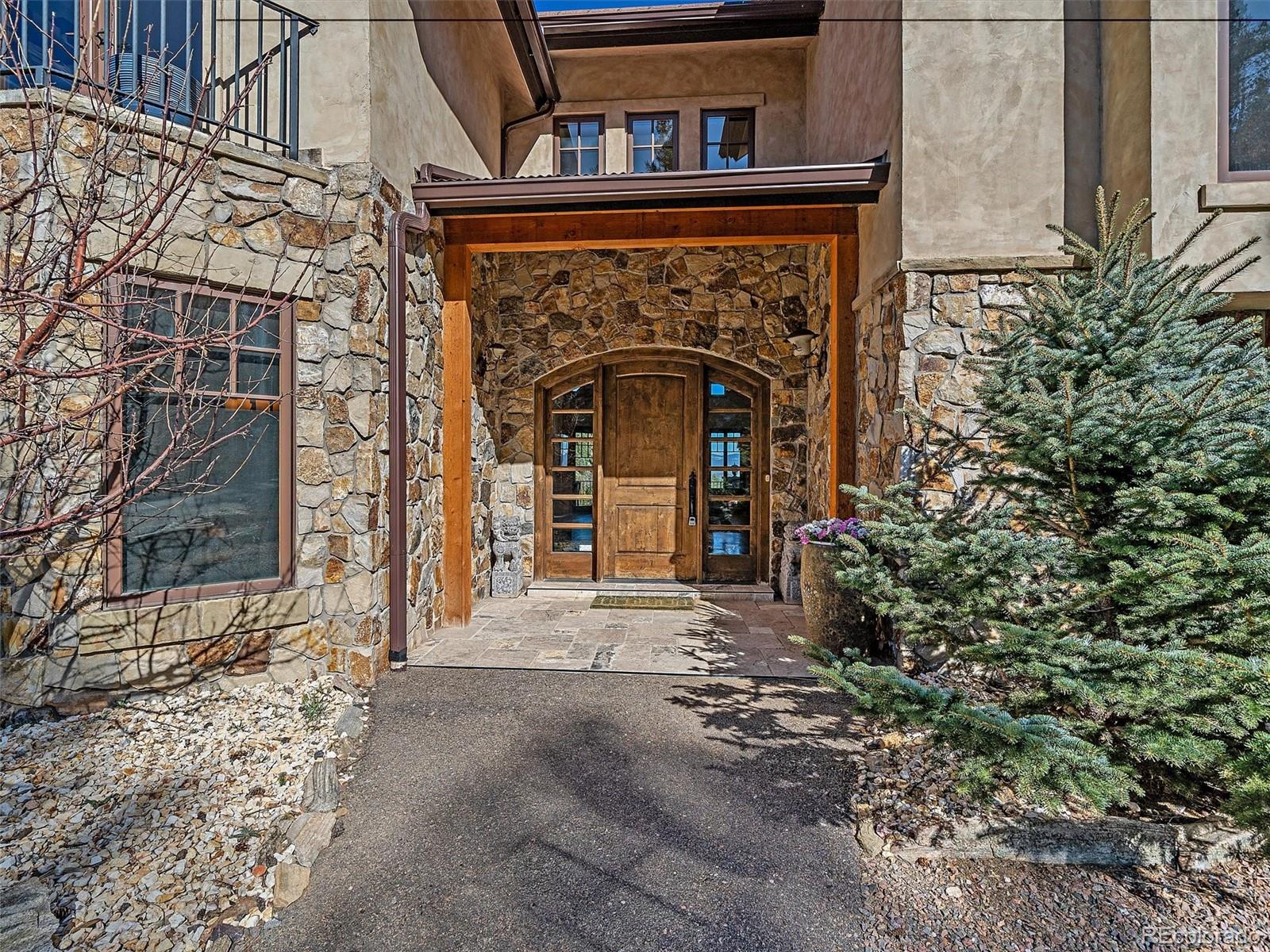 580 Packsaddle Trail