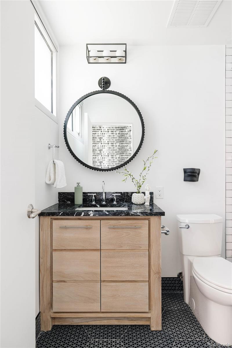 1467 Delgany Street Unit: #1-L